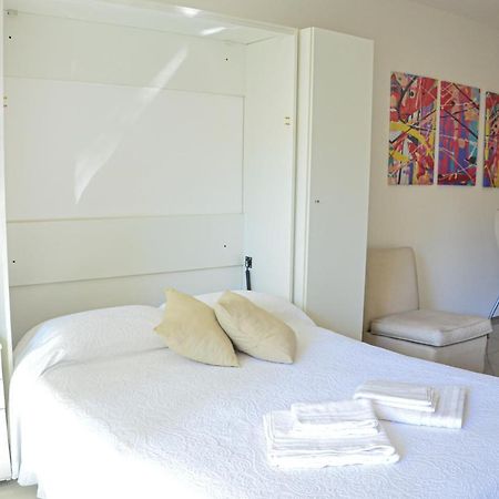 Monoambiente Super Amplio Y Comodo, Ideal Para Explorar La Ciudad Buenos Aires Zewnętrze zdjęcie